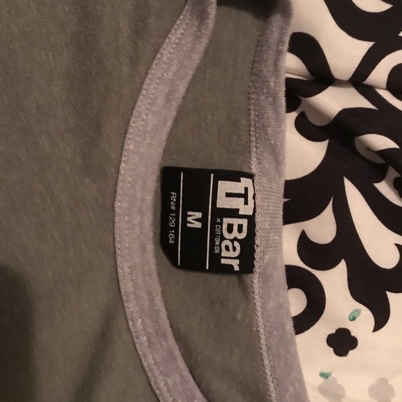 Crop top - Picture 2 of 3